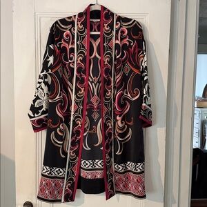 Gorgeous & versatile Patterned Chicos Tunic